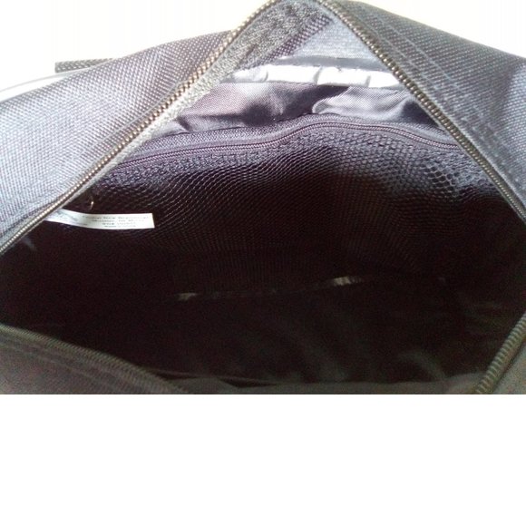 GNBI 3-Piece Luggage Set (Rolling Duffel, Tote Bag and Toiletry Bag), Black - Picture 9 of 11